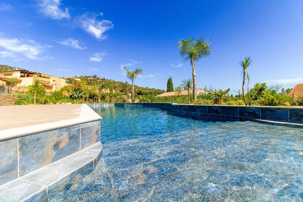 Select'Sohome - T2 Pour 4 Personnes Au Coeur De Saint-Clair Avec Piscine Et Parking Prive ! - 180Sud-B01 Le Lavandou France